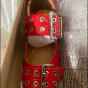 Steve Madden Tan Box